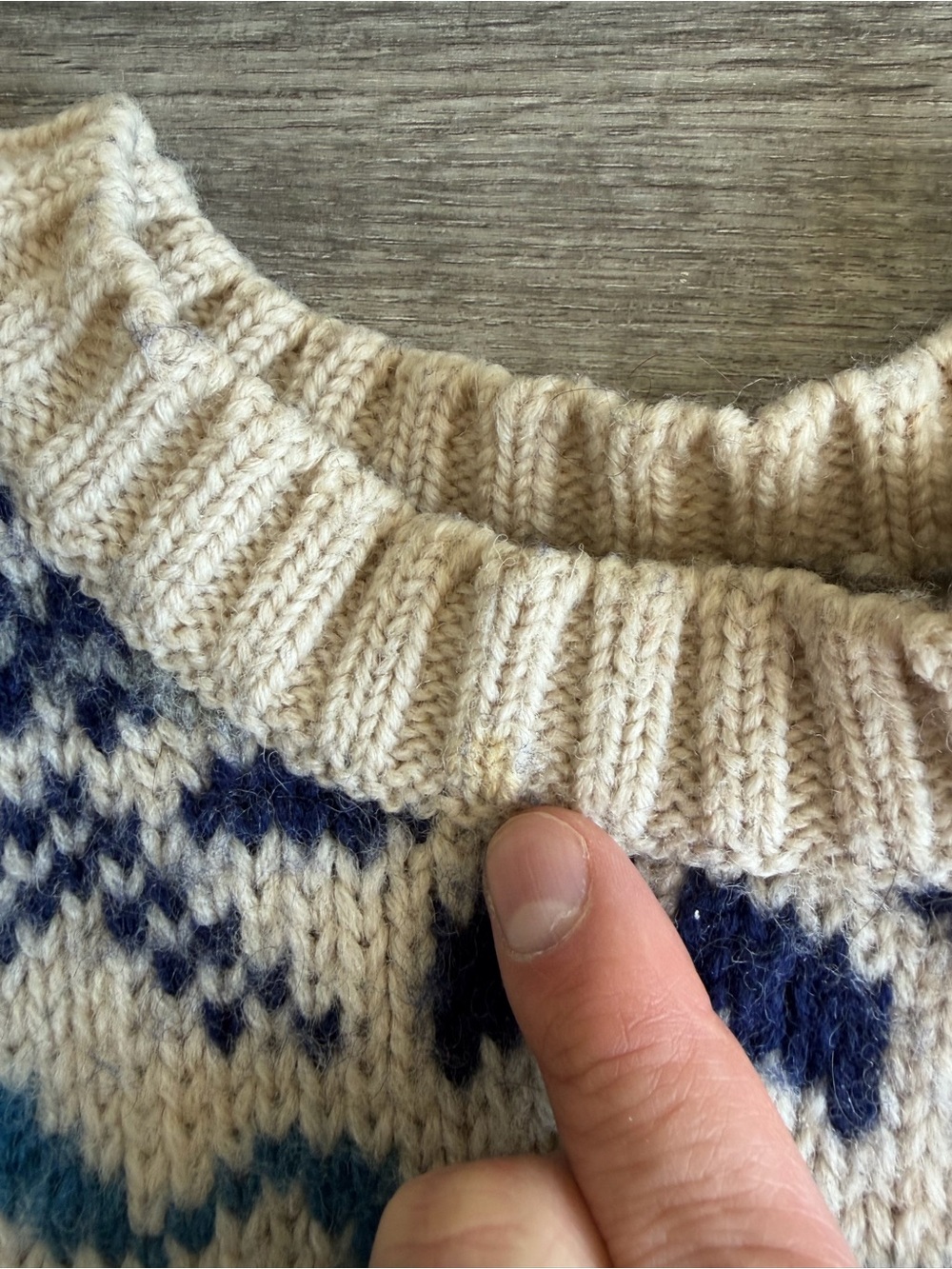 Cozy Abercrombie & fitch Fair Isle Crewneck Sweater in Cream and Navy - Picture 4 of 6